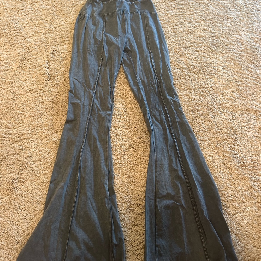Women's Flared Gray leggings